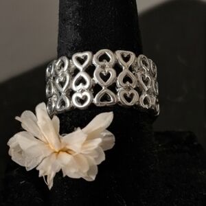 SWEETHEART INFINITY BAND 360° OPEN HEART STERLING SILVER RING SIZE 6 - NEW